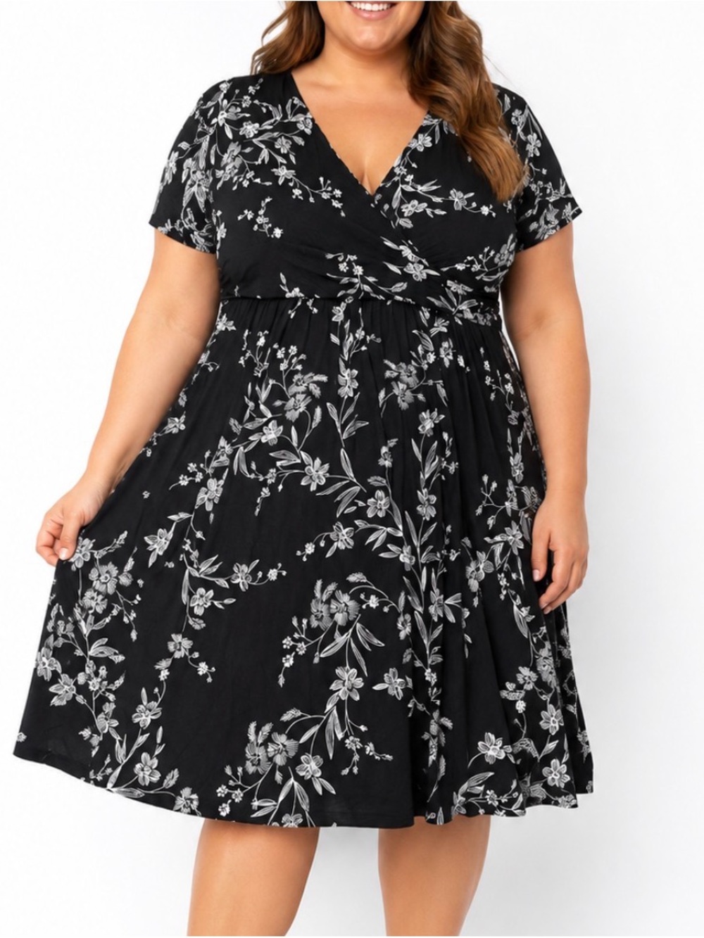 Weaczzy Black Floral Wrap-Front Dress below the knee Figure flattering SZ XL